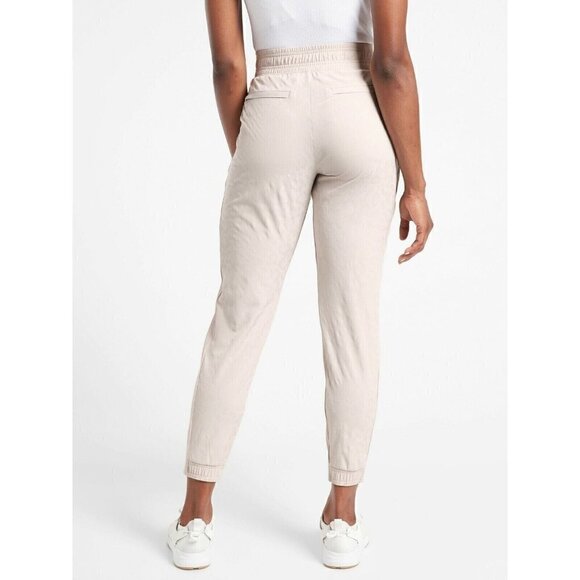 Athleta Brooklyn Textured Jogger Leopard Abalone Size 2 Taupe Ribbed Pants - Picture 2 of 13